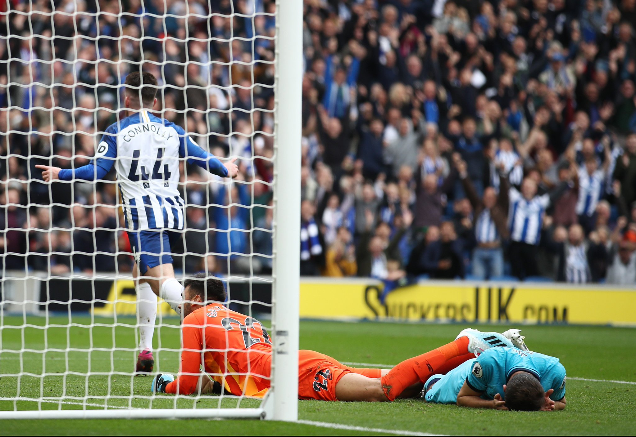 一个激动人 一个激动人